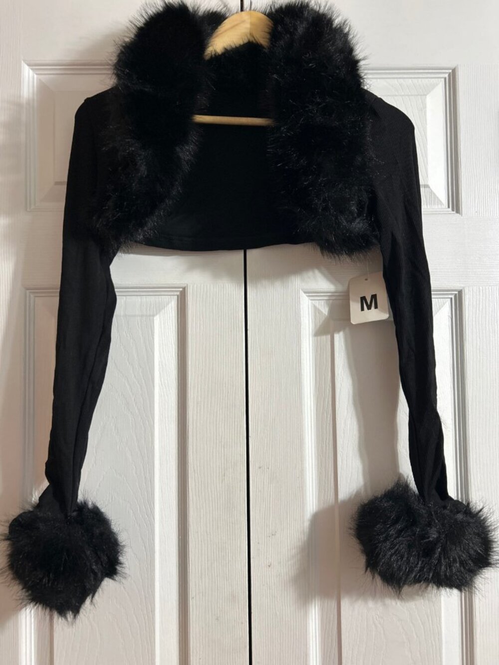 Y2K McBling Black Faux Fur Trim Cropped Bolero Shrug Jacket – Size M